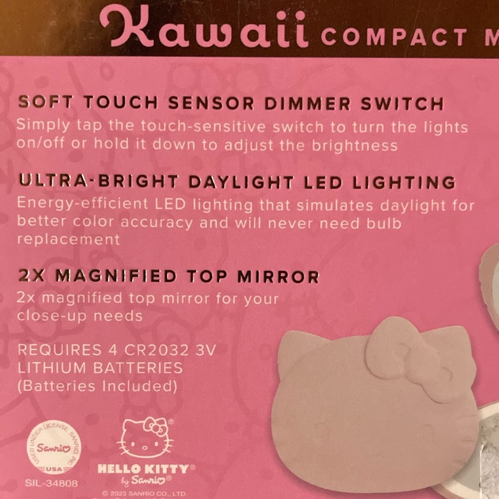 Hello Kitty Compact Mirror - Picture 4 of 4